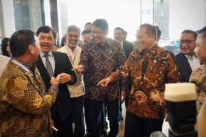 Foto: Dr. Syahganda Nainggolan, Menkeu, Purbaya Yudhi Sadewa, Menkop, Ferry Juliantono. (Google)